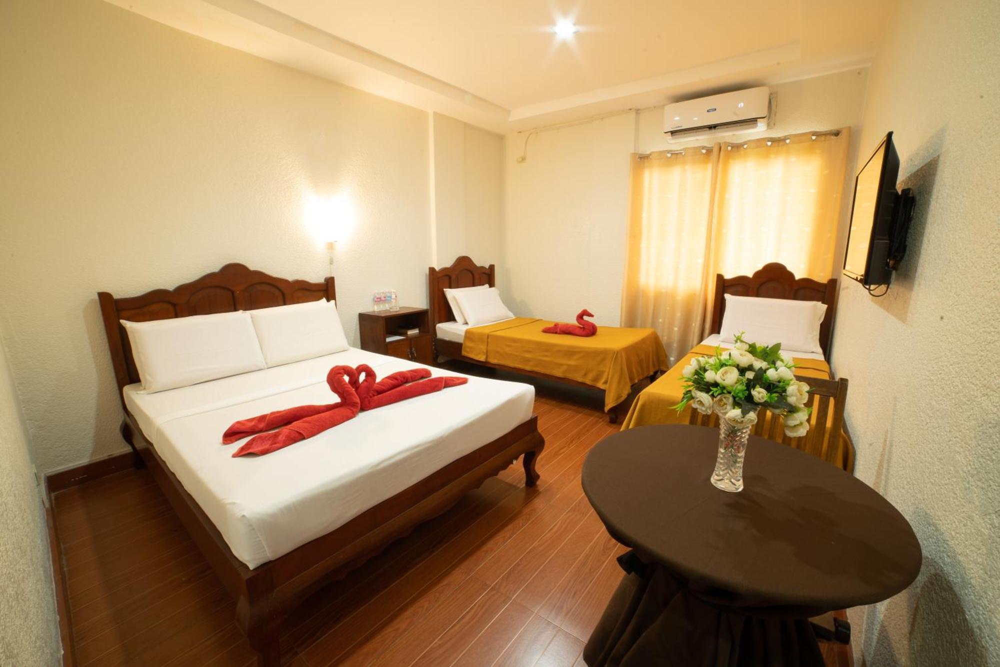 Casanas Suites Puerto Princesa Luaran gambar