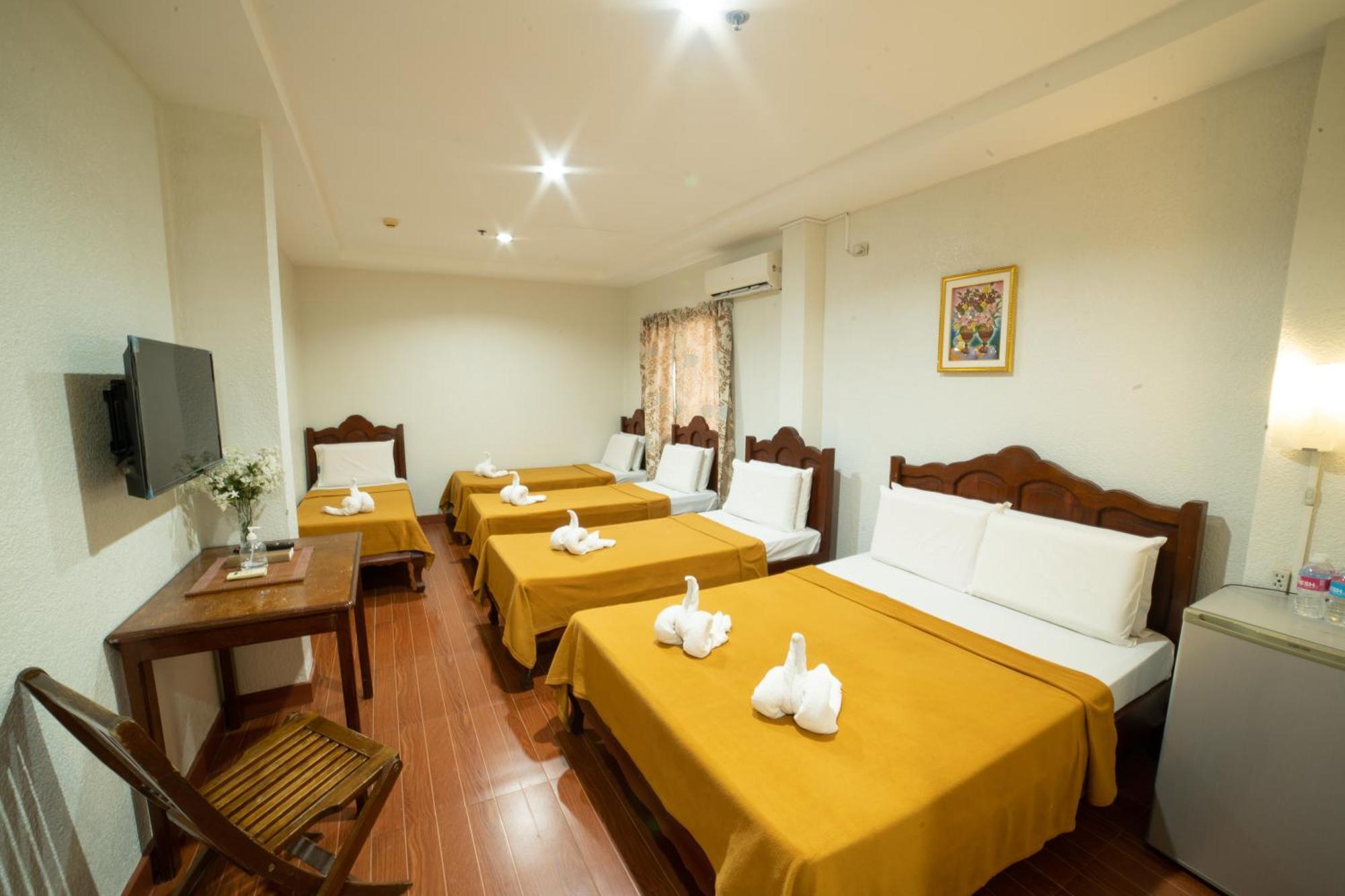 Casanas Suites Puerto Princesa Luaran gambar