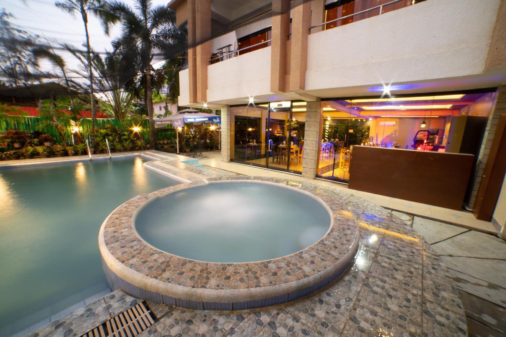 Casanas Suites Puerto Princesa Luaran gambar