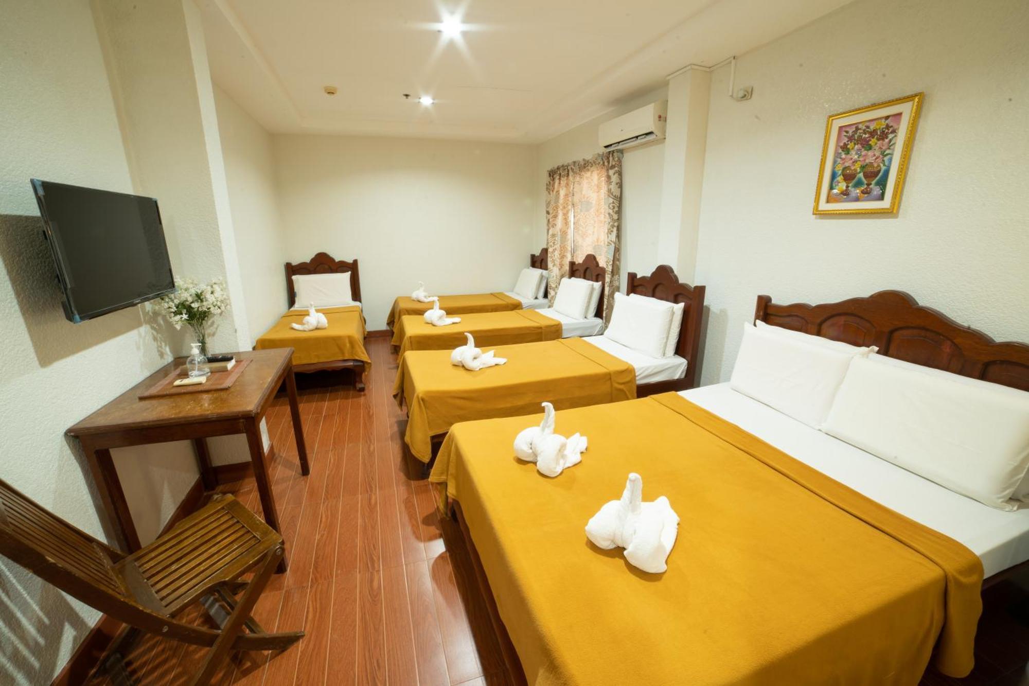 Casanas Suites Puerto Princesa Luaran gambar