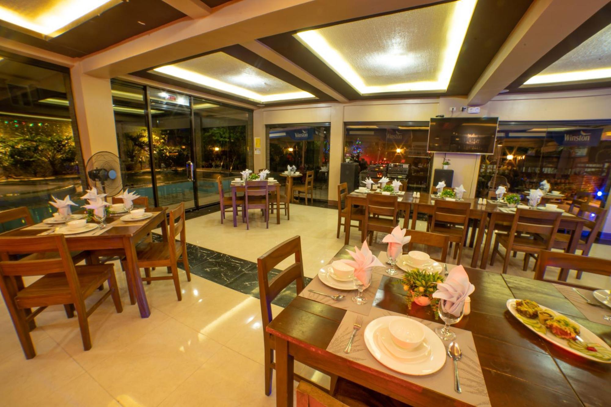 Casanas Suites Puerto Princesa Luaran gambar
