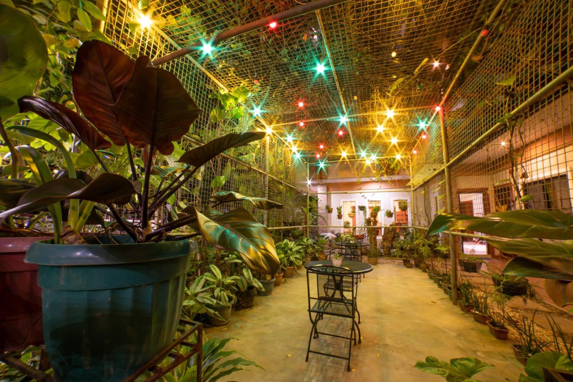 Casanas Suites Puerto Princesa Luaran gambar