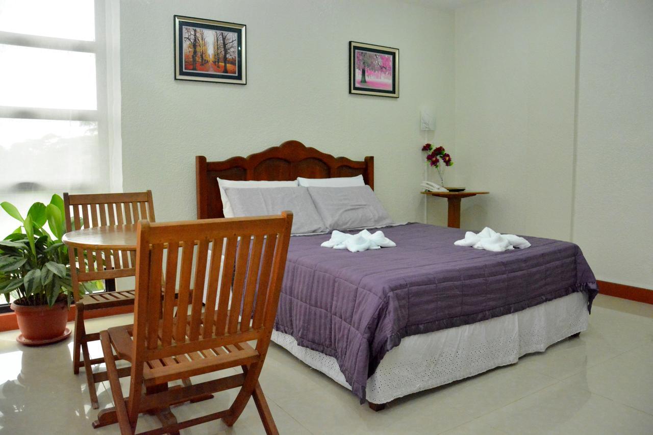 Casanas Suites Puerto Princesa Luaran gambar