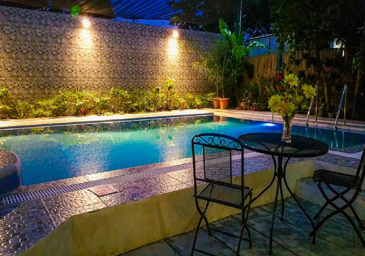 Casanas Suites Puerto Princesa Luaran gambar