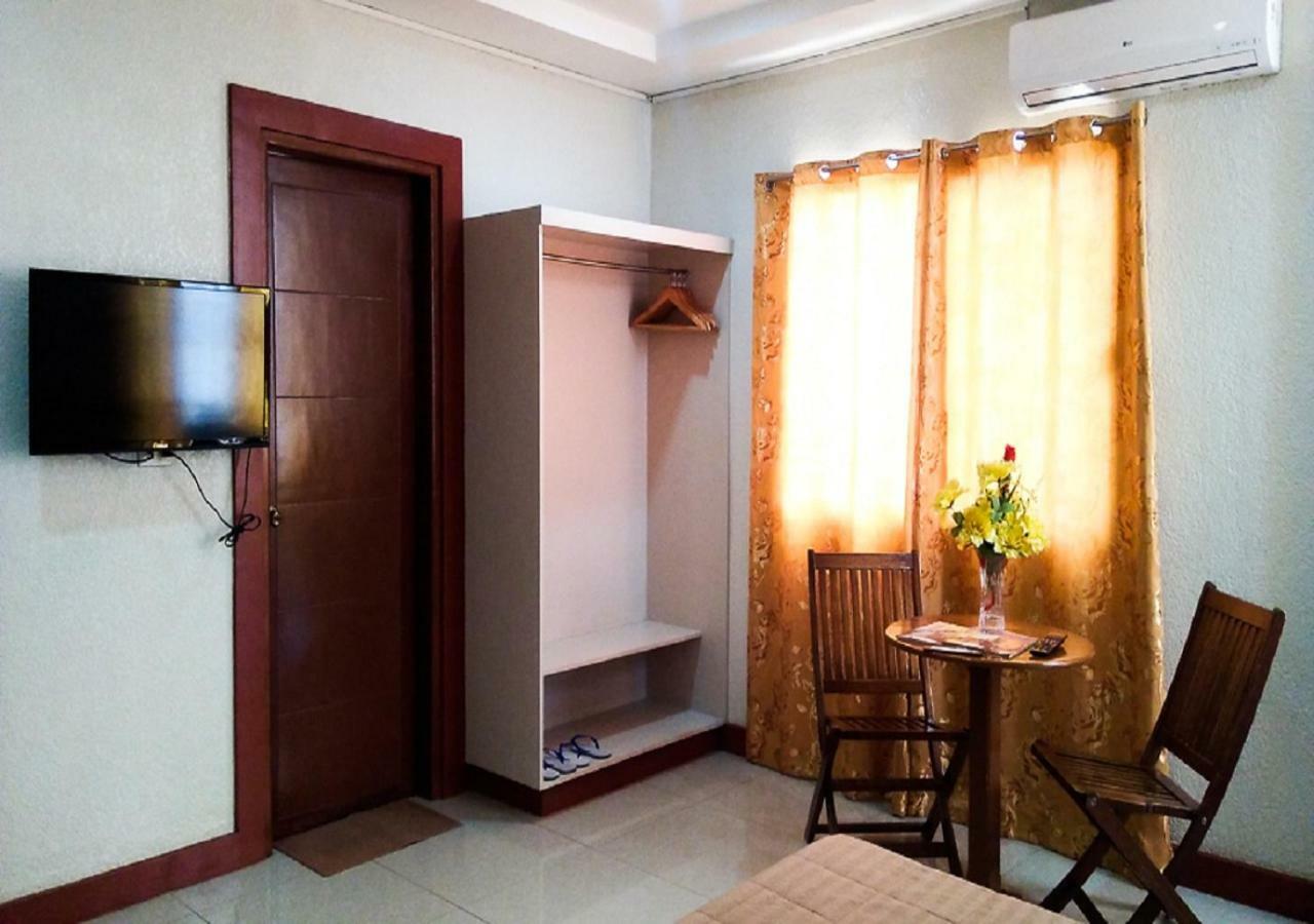 Casanas Suites Puerto Princesa Luaran gambar